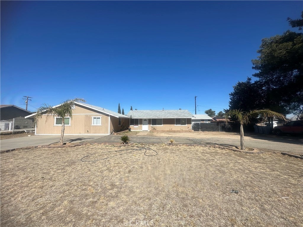 Photo of Listing #IV25044076