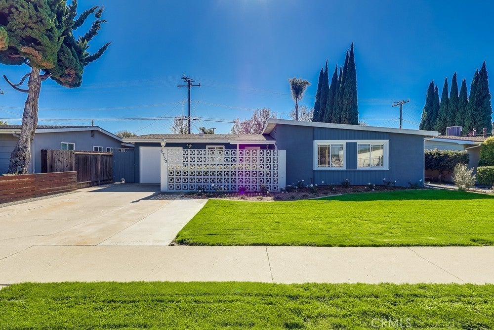 Photo of Listing #PW25043392