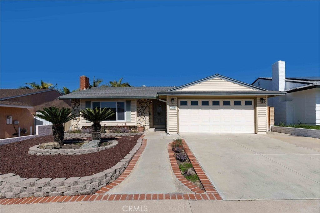 Photo of Listing #OC25044216