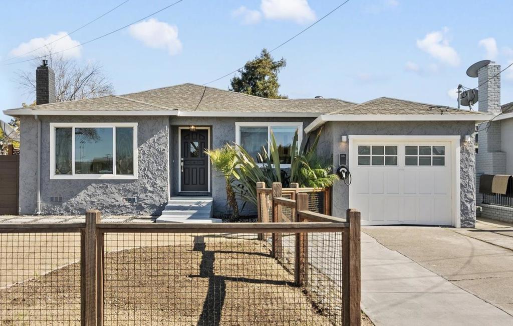 Photo of Listing #ML81995875