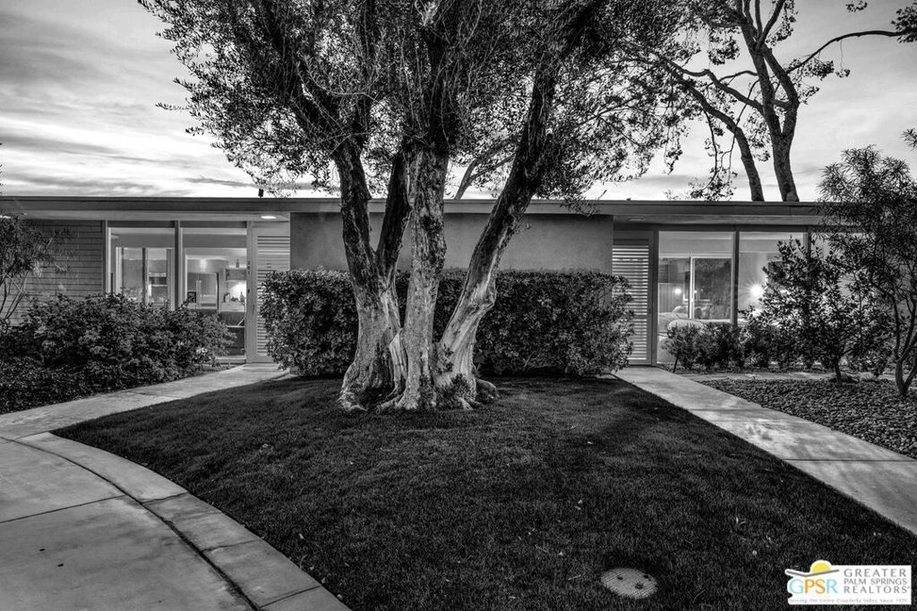 360 Cabrillo Road # 201, Palm Springs