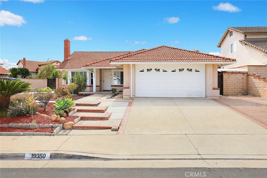 Photo of Listing #CV25042866