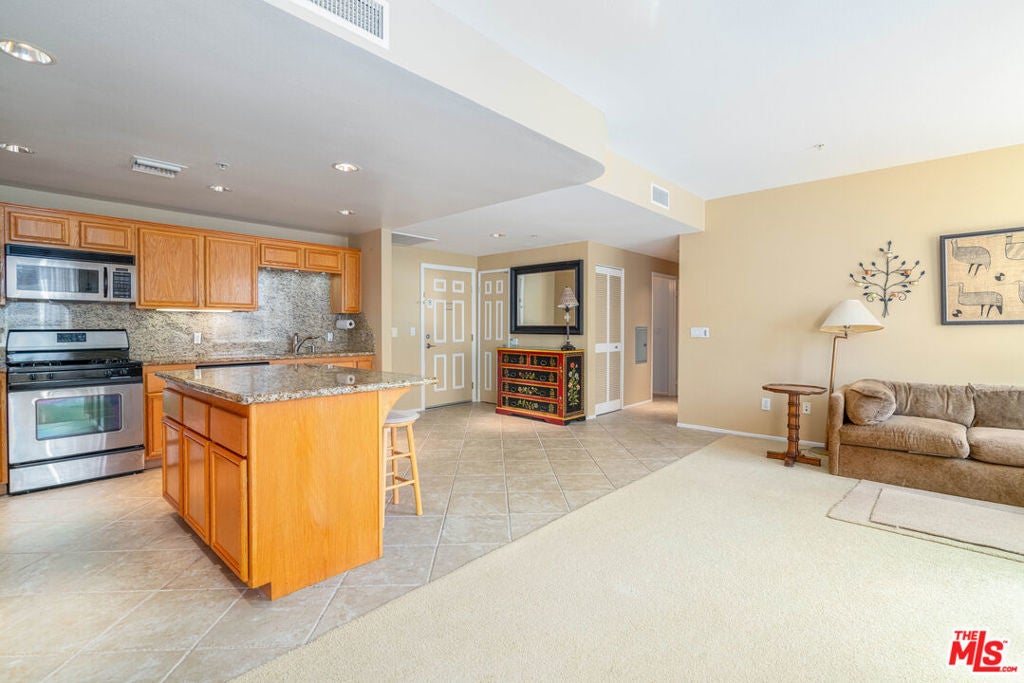 Photo of Listing #25504807