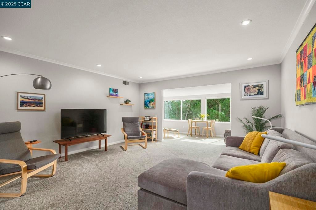 Photo of Listing #41087604