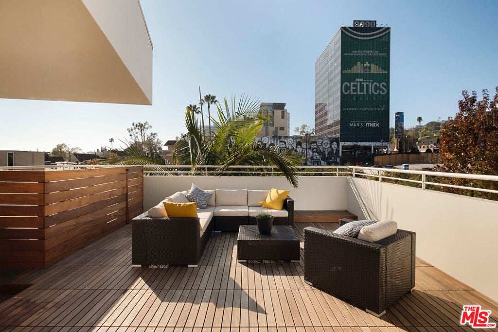 Photo of Listing #25504437