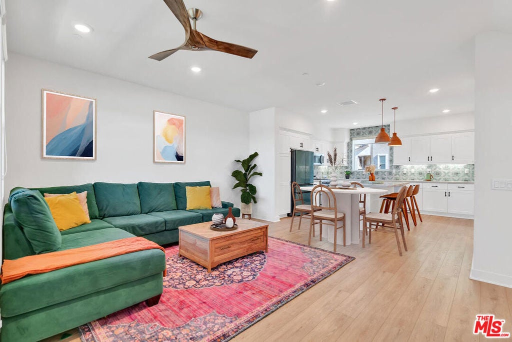 8523 Landon Lane