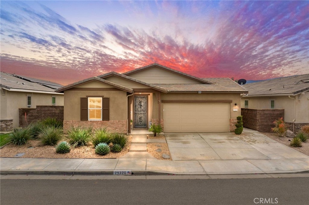 Photo of Listing #SW25044755