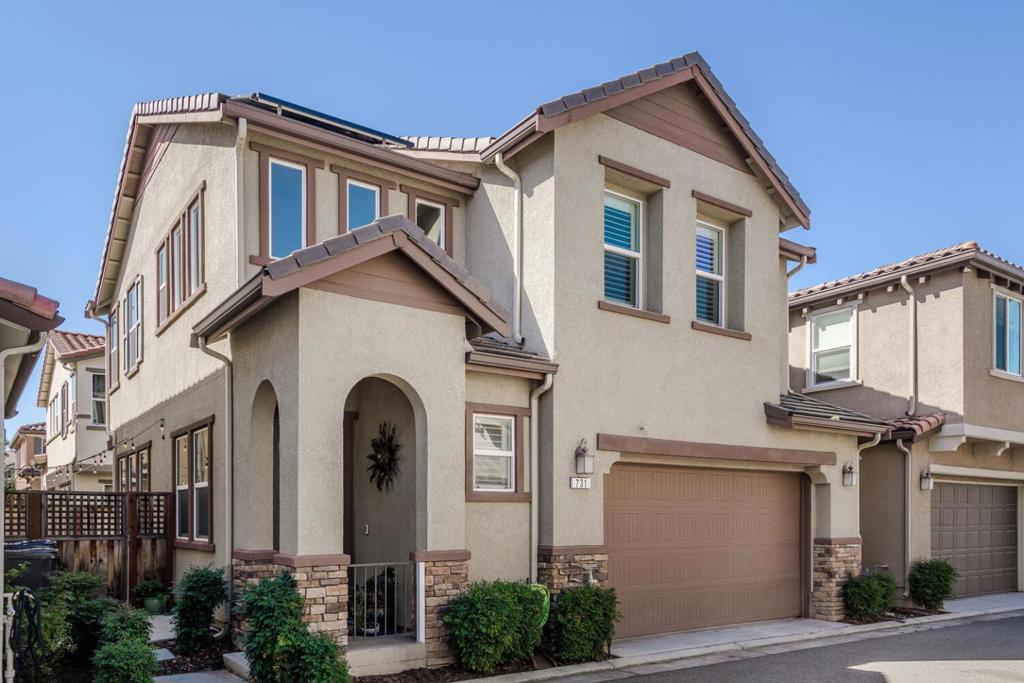 Photo of Listing #ML81996010