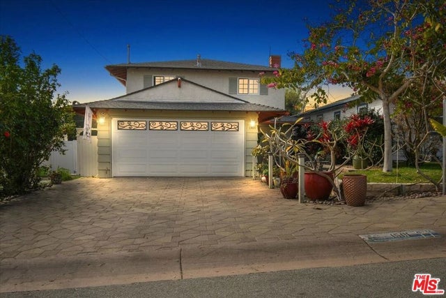 1501 Oak Avenue, Manhattan Beach.