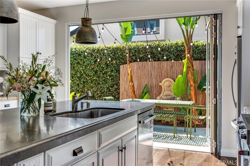 Photo of Listing #NP25044619