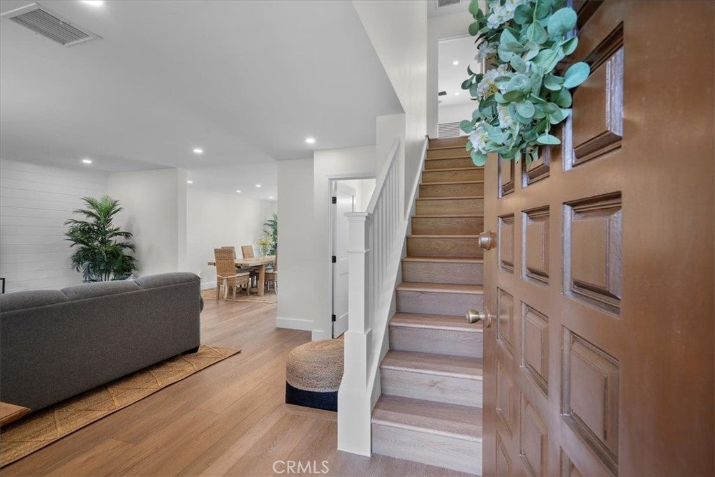 Photo of Listing #SB25044411