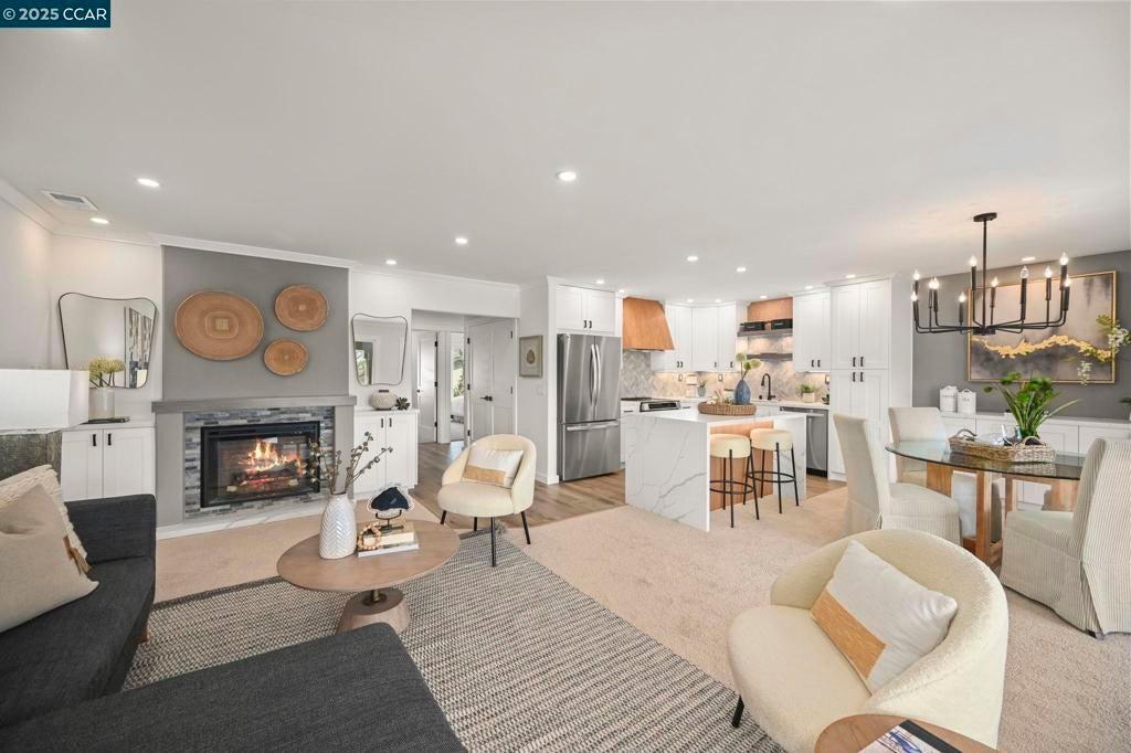 Photo of Listing #41087766