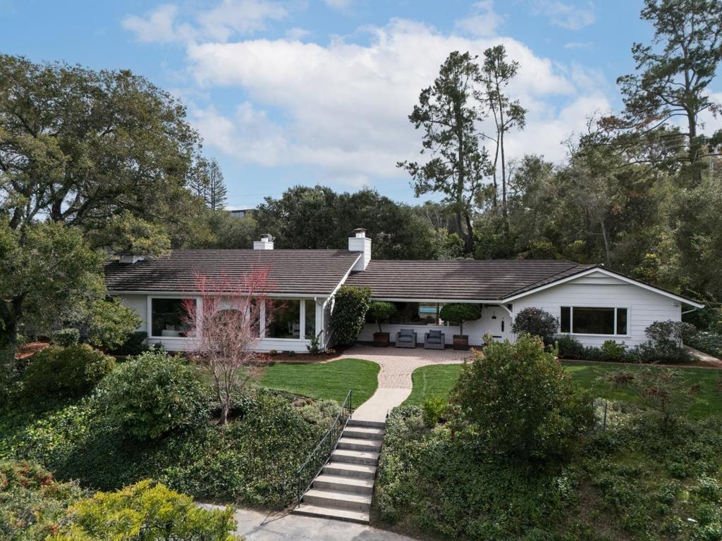 Photo of Listing #ML81996111