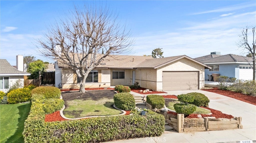 Photo of Listing #SR25045933