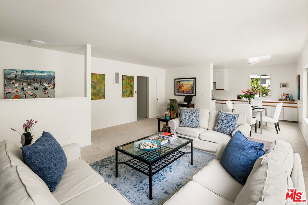 Photo of Listing #25503031