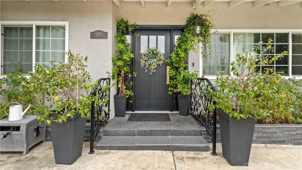 Photo of Listing #DW25046776