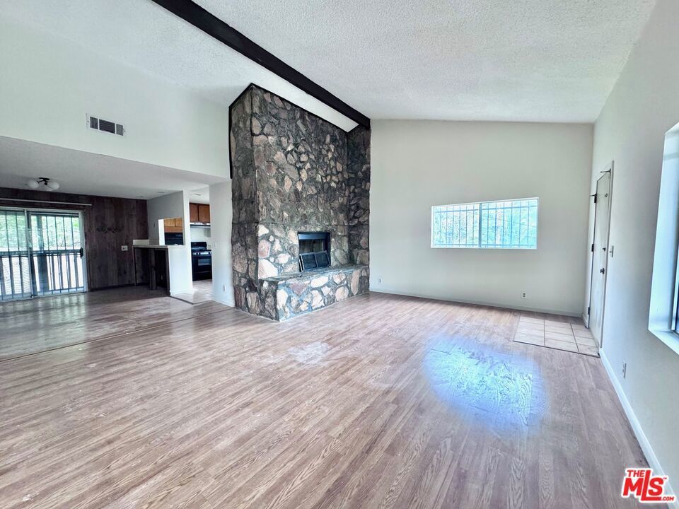 Photo of Listing #25505831