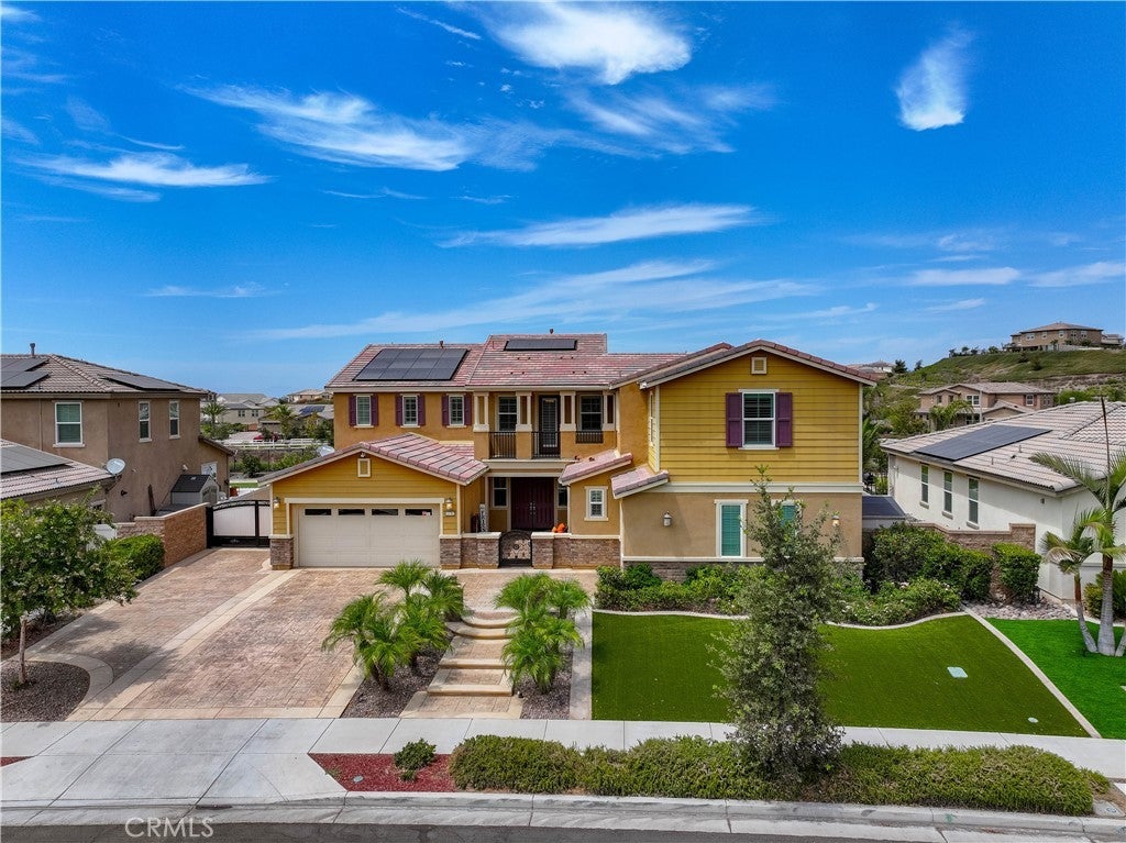 Photo of Listing #IV25046310