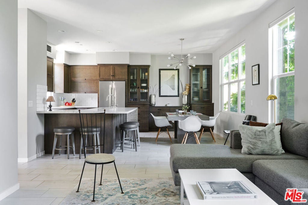 Photo of Listing #25505911