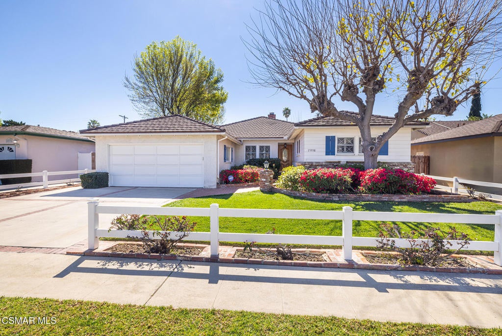 Photo of Listing #225001051