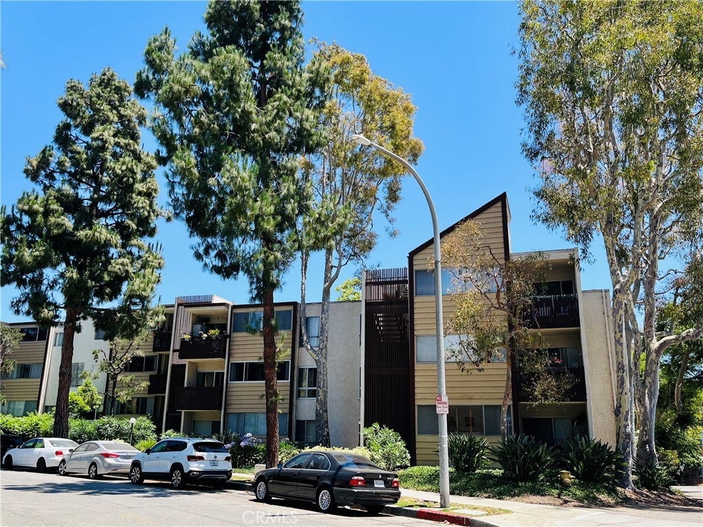 Photo of Listing #SB25047477