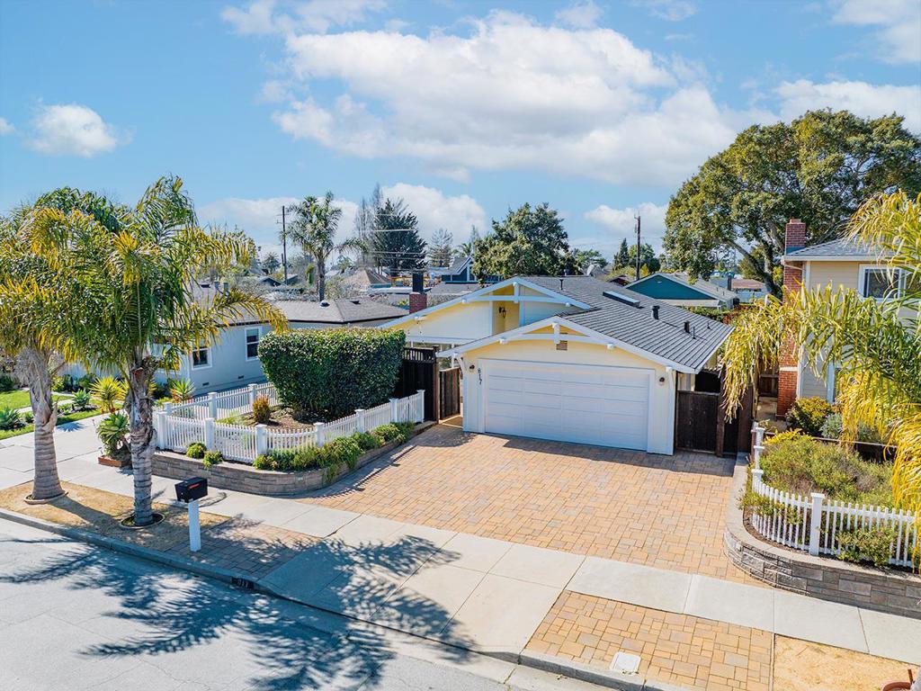 Photo of Listing #ML81996399