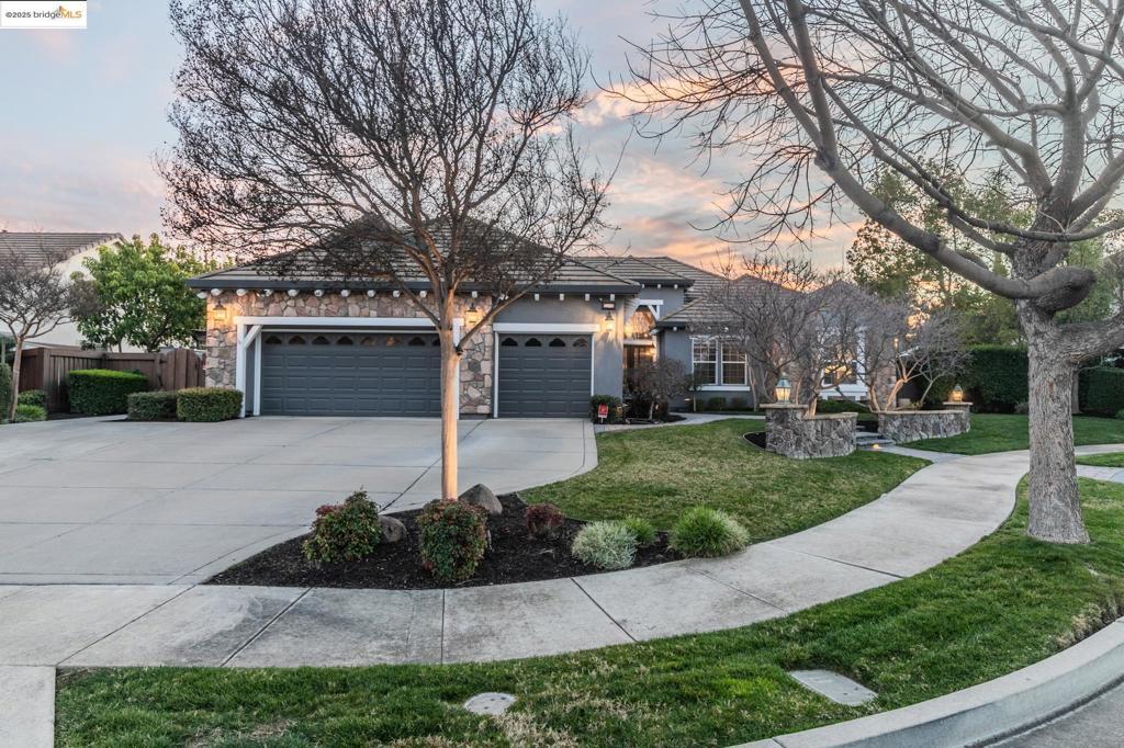 Photo of Listing #41088035