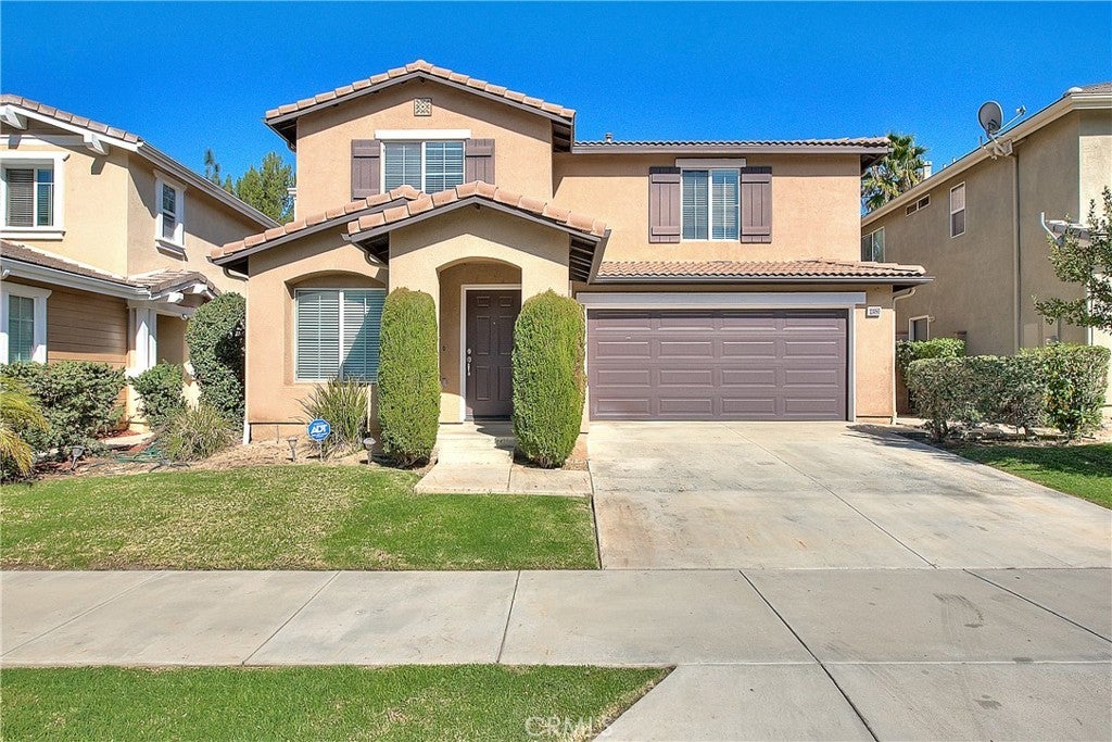 Photo of Listing #IV25046740