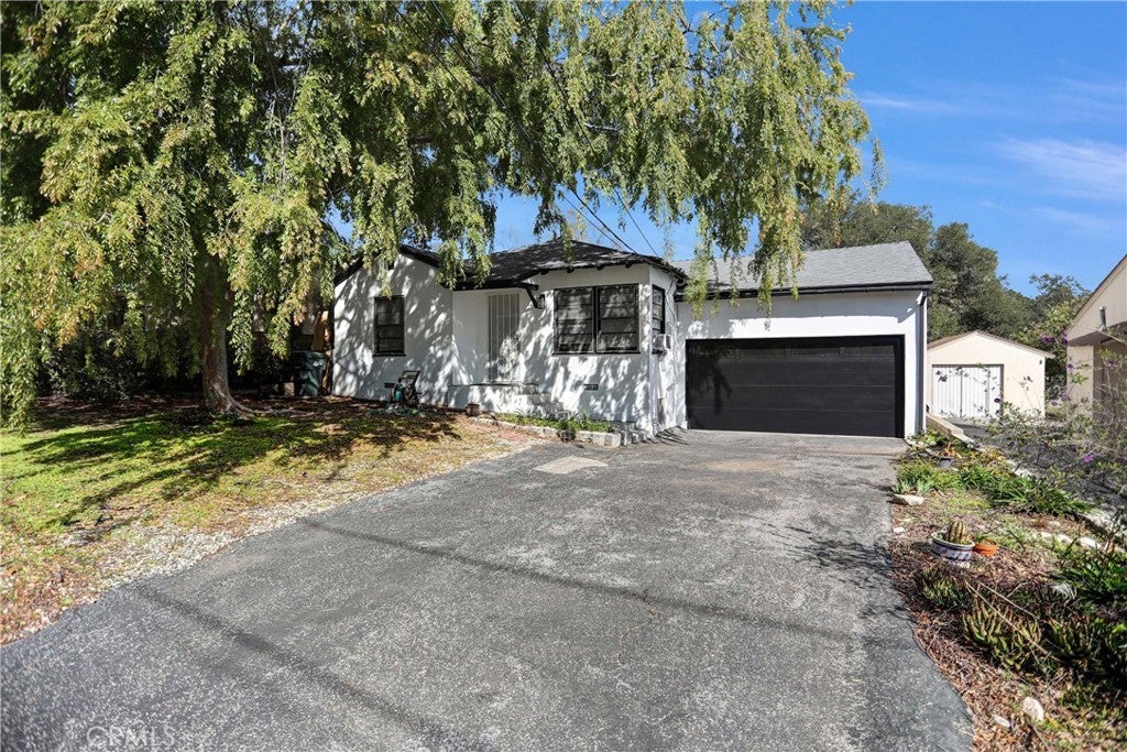 Photo of Listing #OC25047095