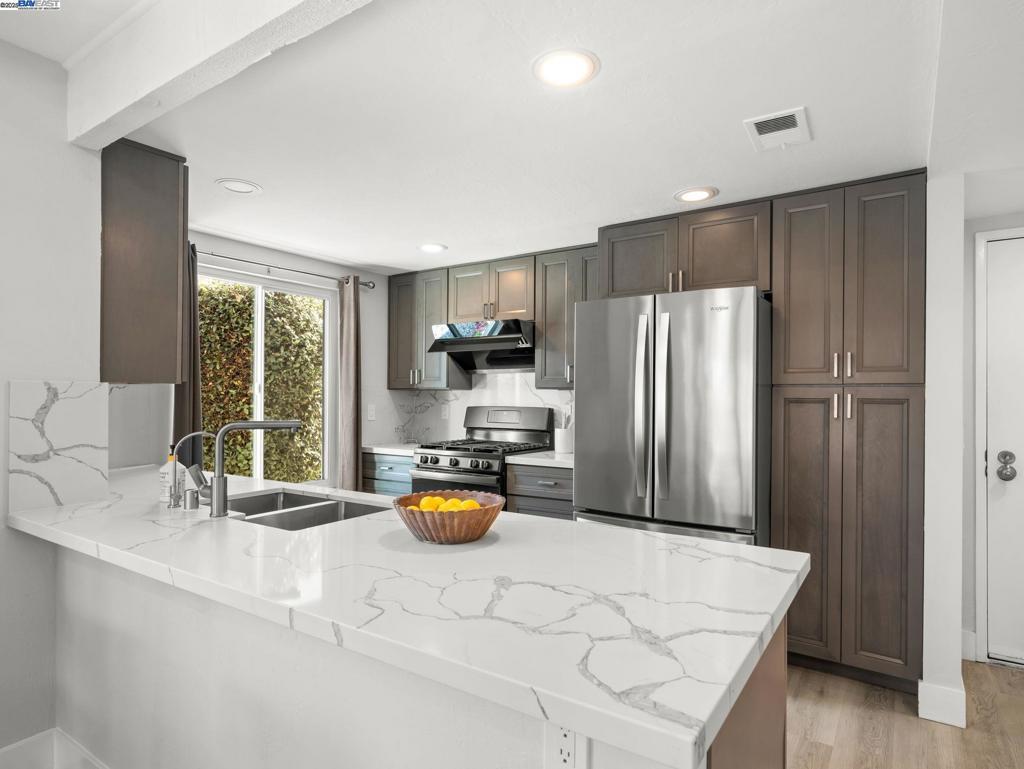 Photo of Listing #41088139