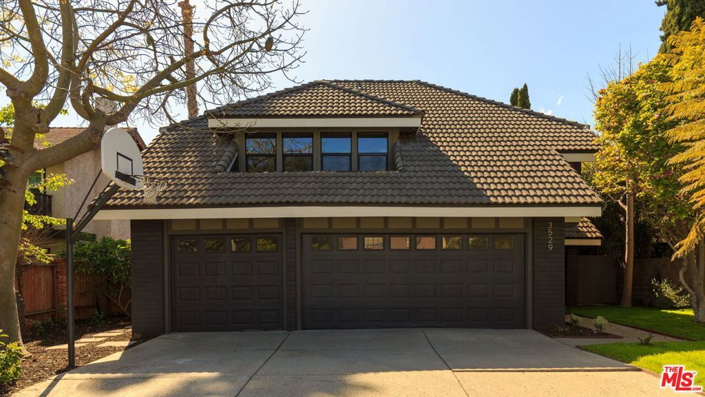 Photo of Listing #25504791