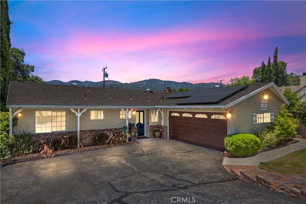 Photo of Listing #SR25047703