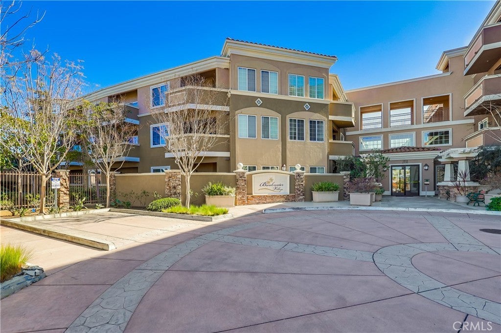 Photo of Listing #SB25048430