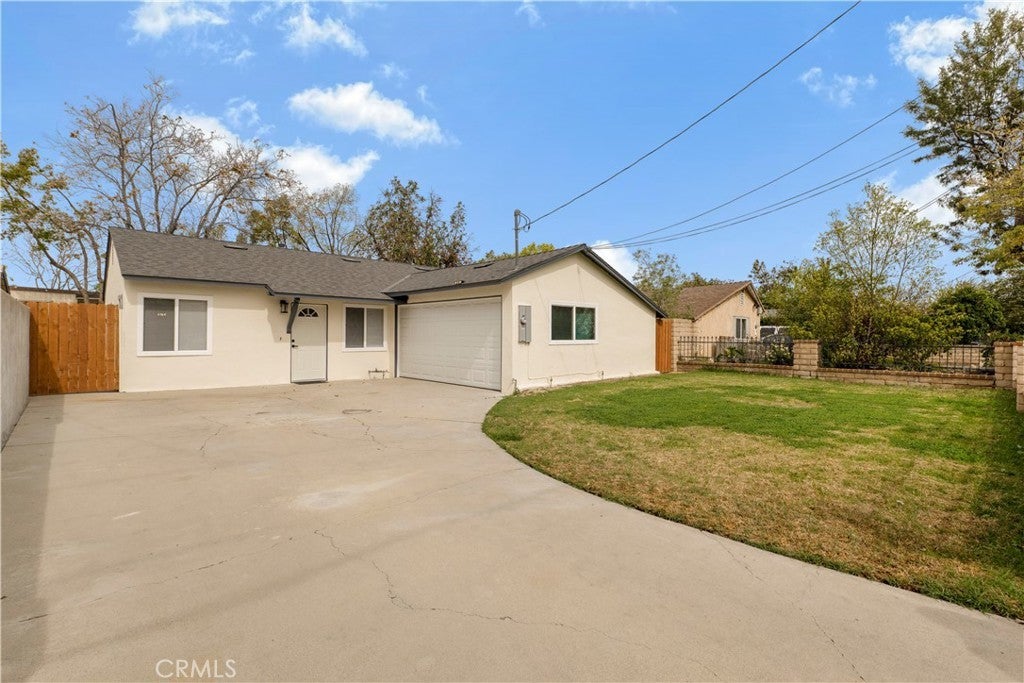 Photo of Listing #SR25048596