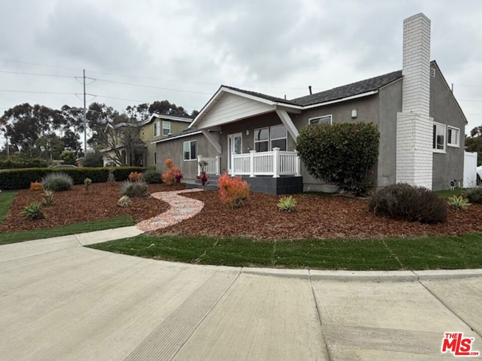 Photo of Listing #25496892