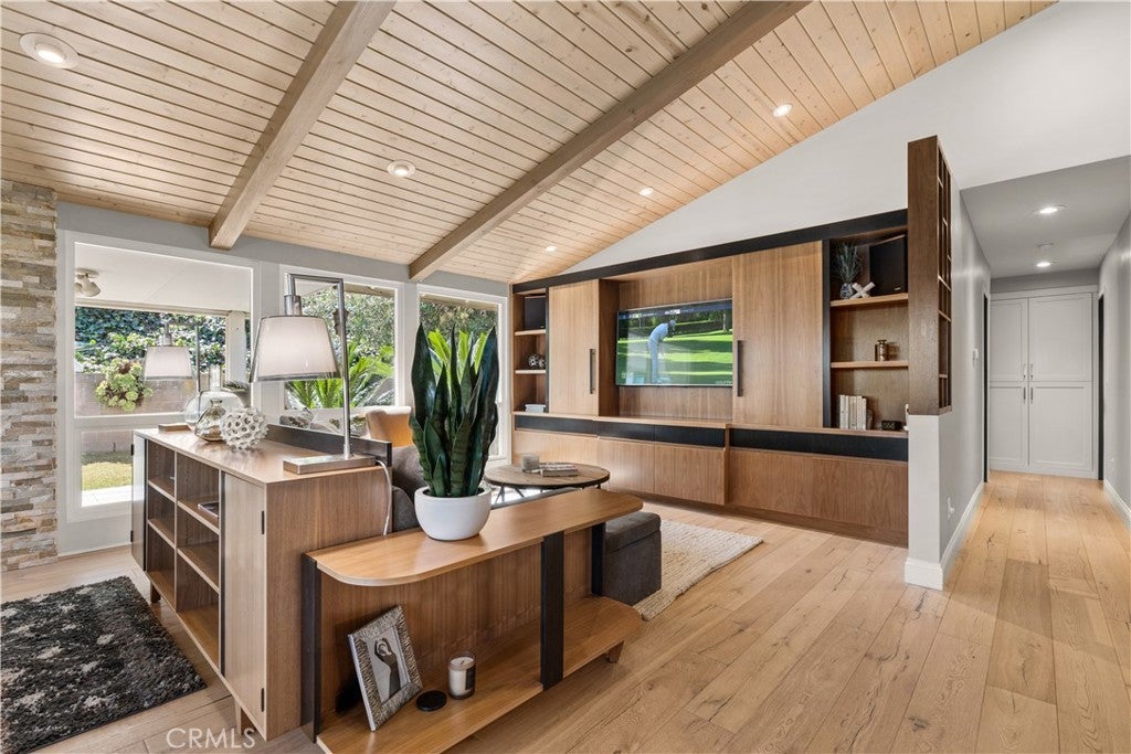 Photo of Listing #OC25046819