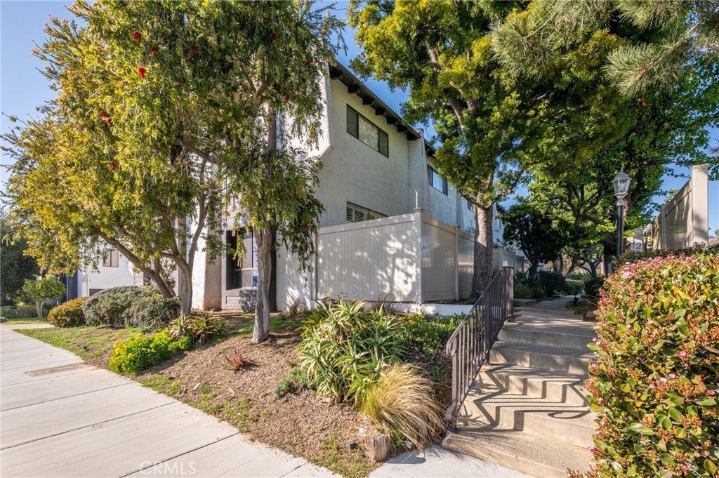 Photo of Listing #SB25048877