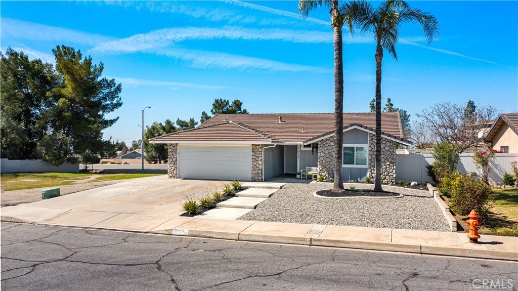 Photo of Listing #OC25048409