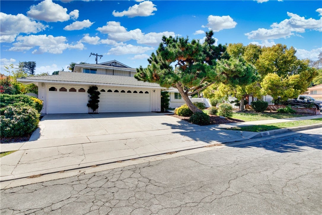 Photo of Listing #CV25049429