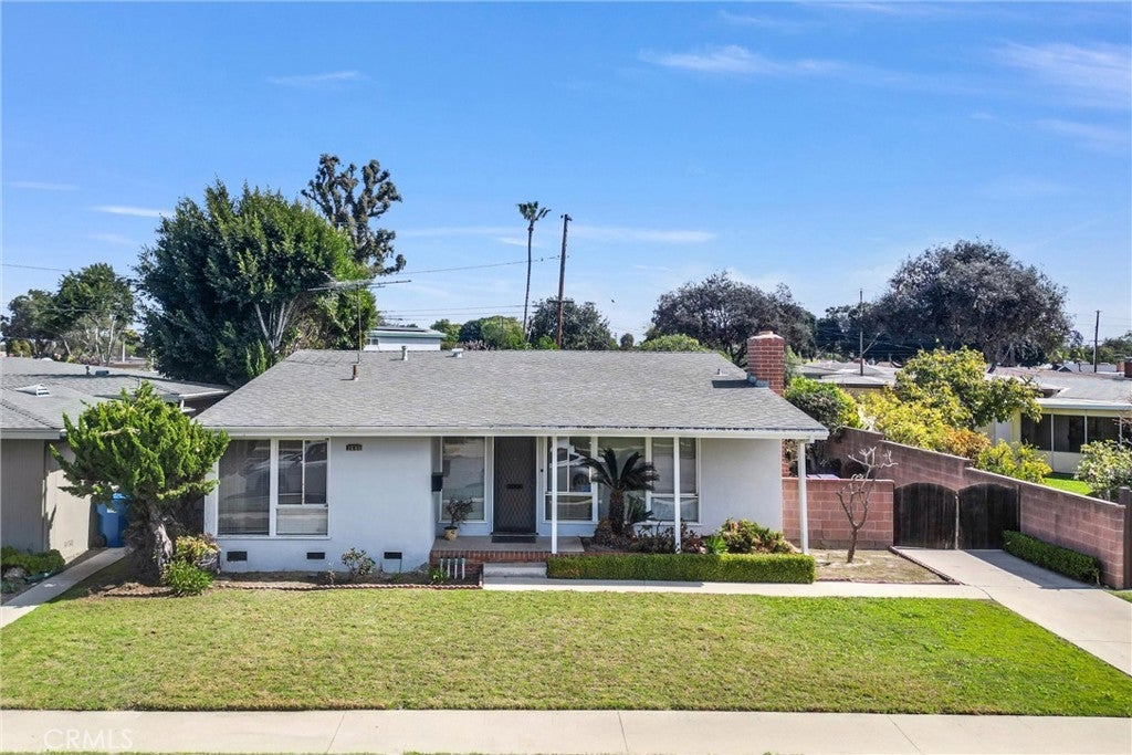 Photo of Listing #SR25046939