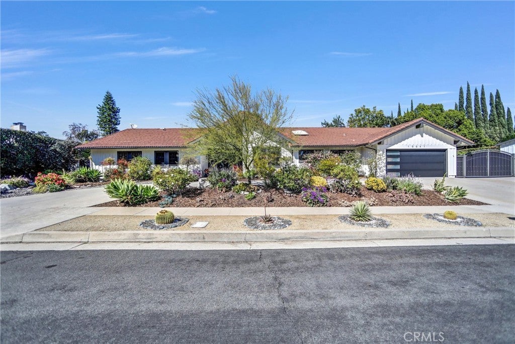 Photo of Listing #SR25047164