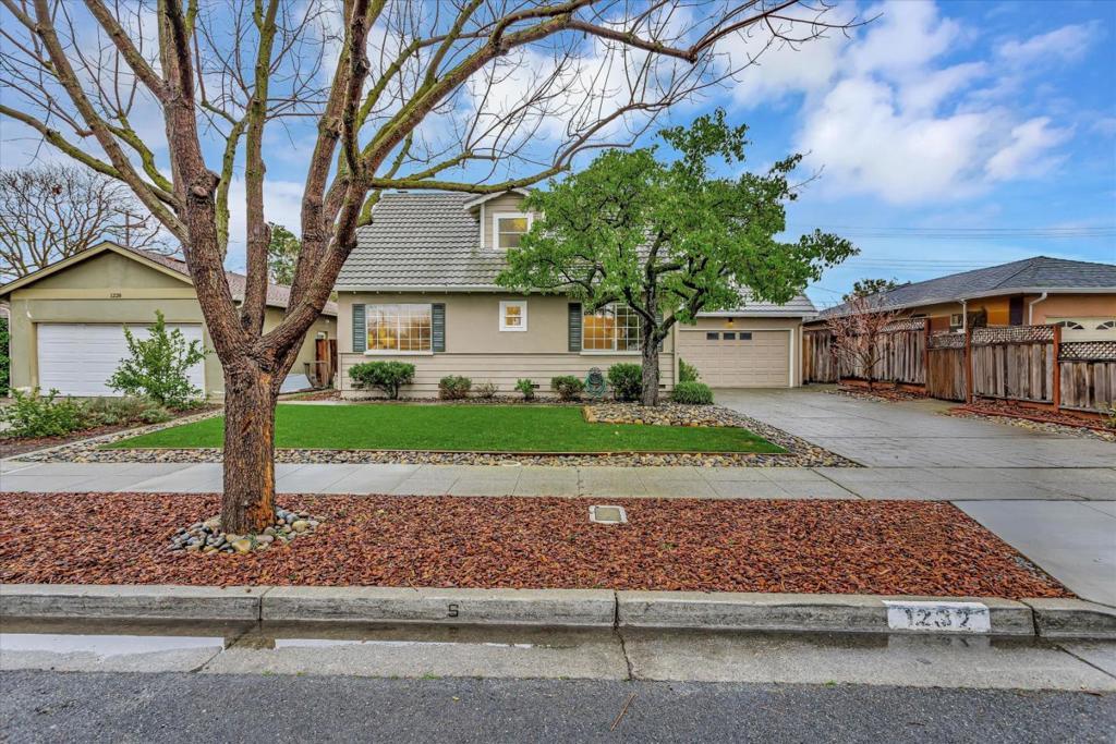 Photo of Listing #ML81996272