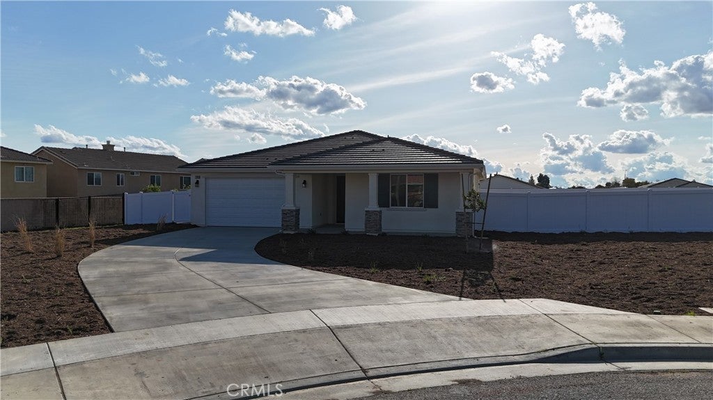 Photo of Listing #IV25047570