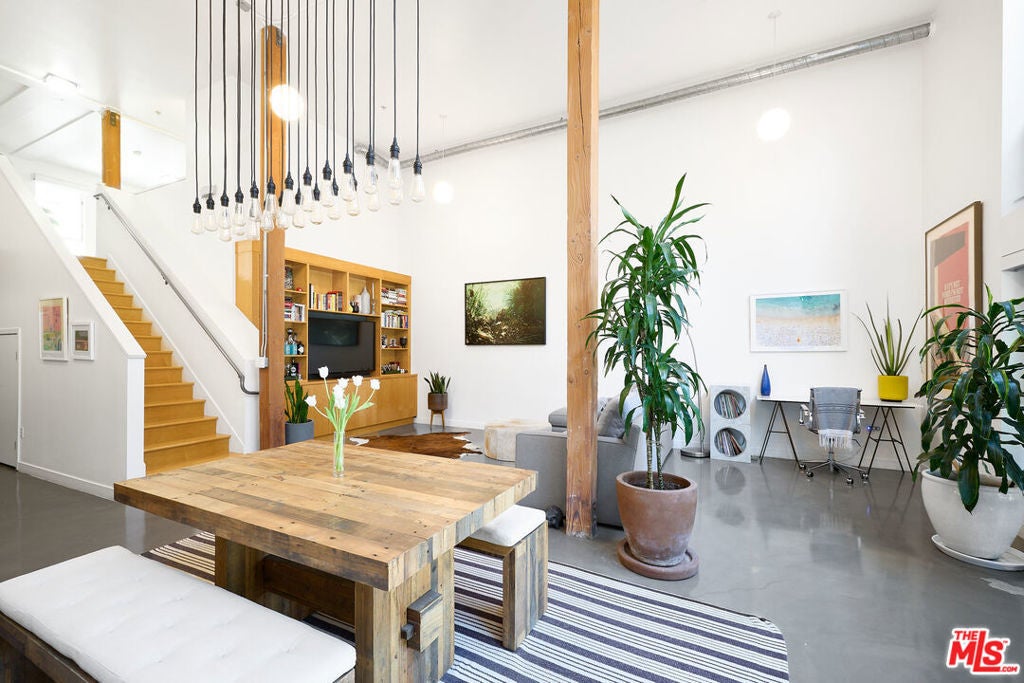 Photo of Listing #25507105