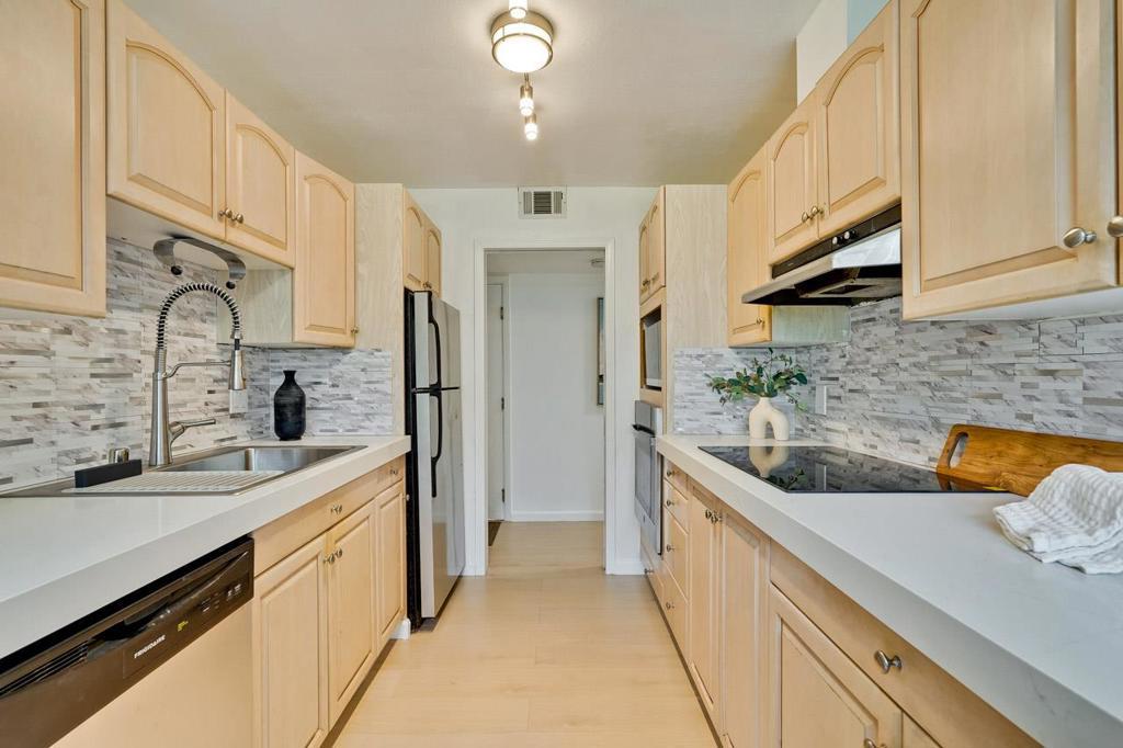 Photo of Listing #ML81996756