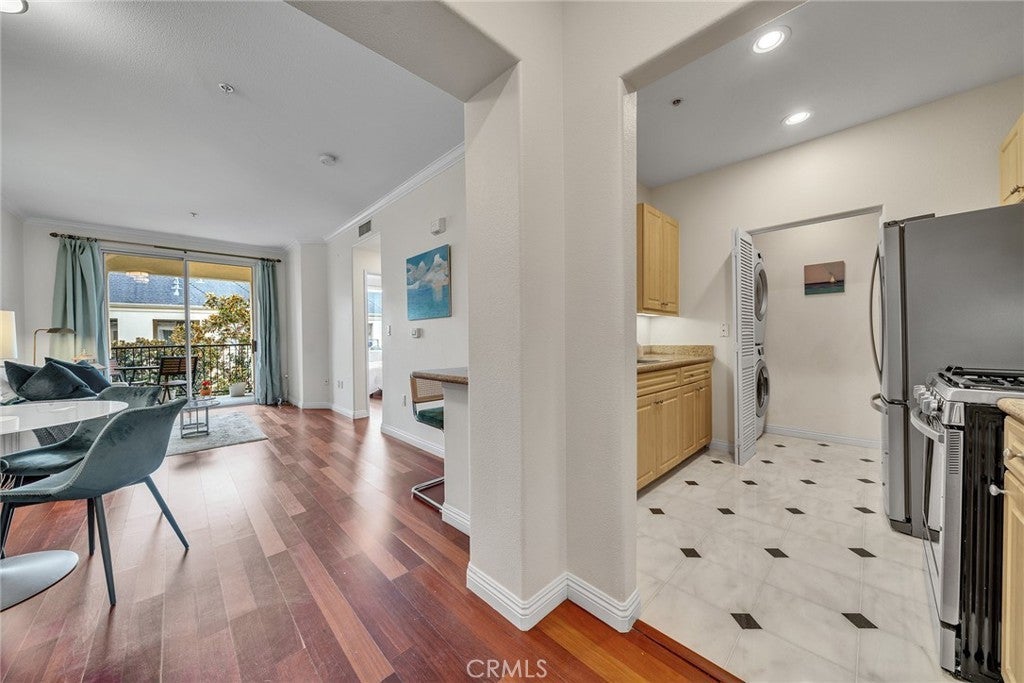 Photo of Listing #OC25049561