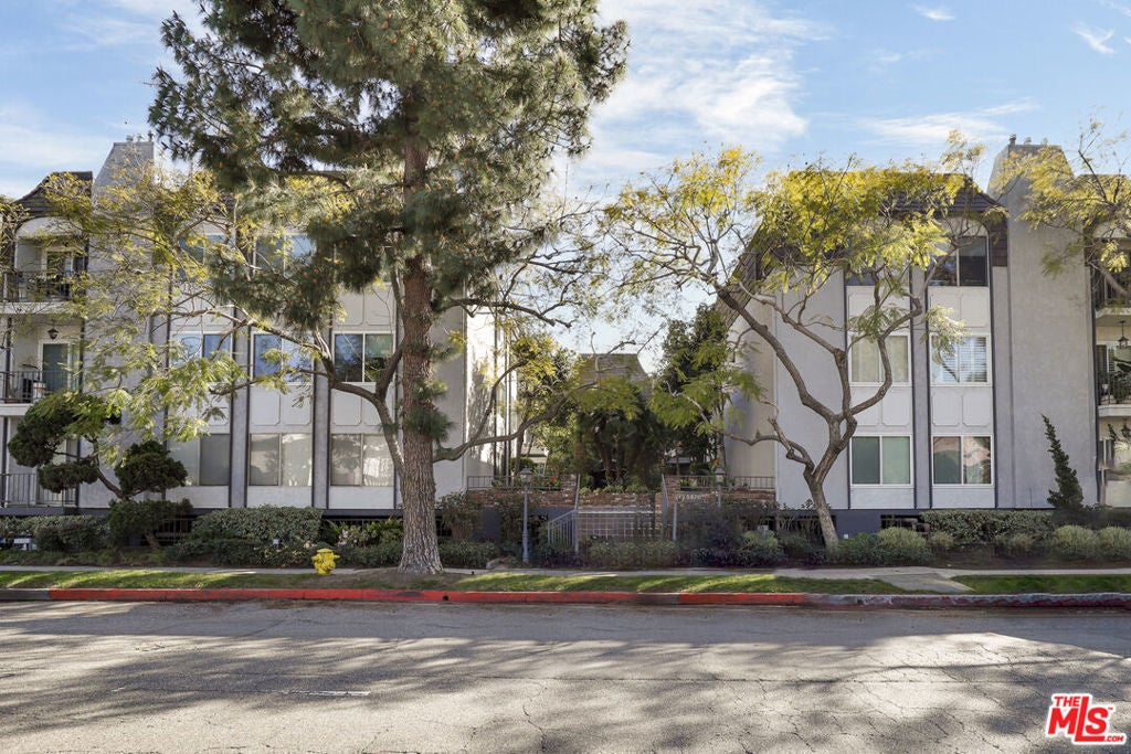 Photo of Listing #25503539