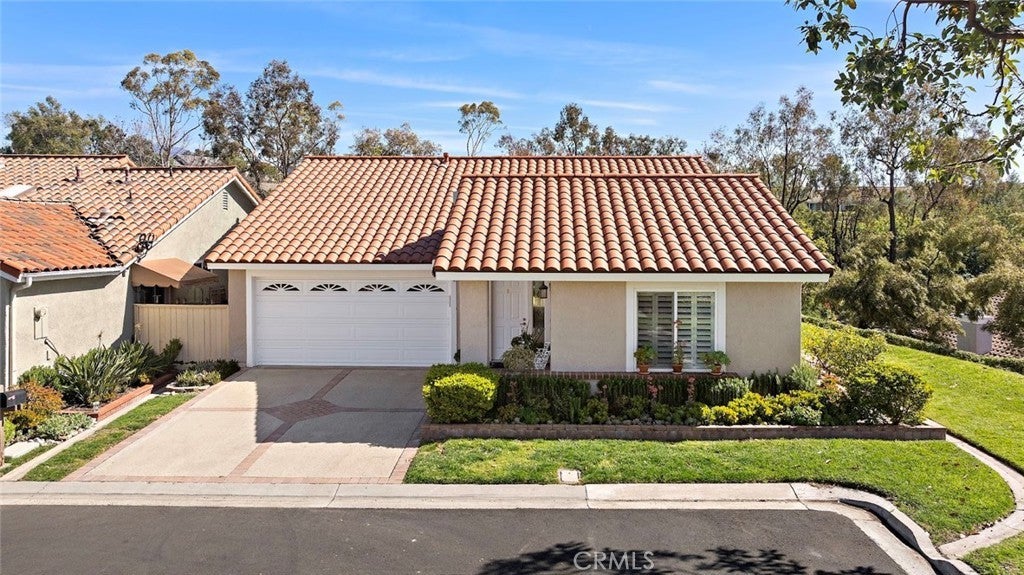 Photo of Listing #OC25013465