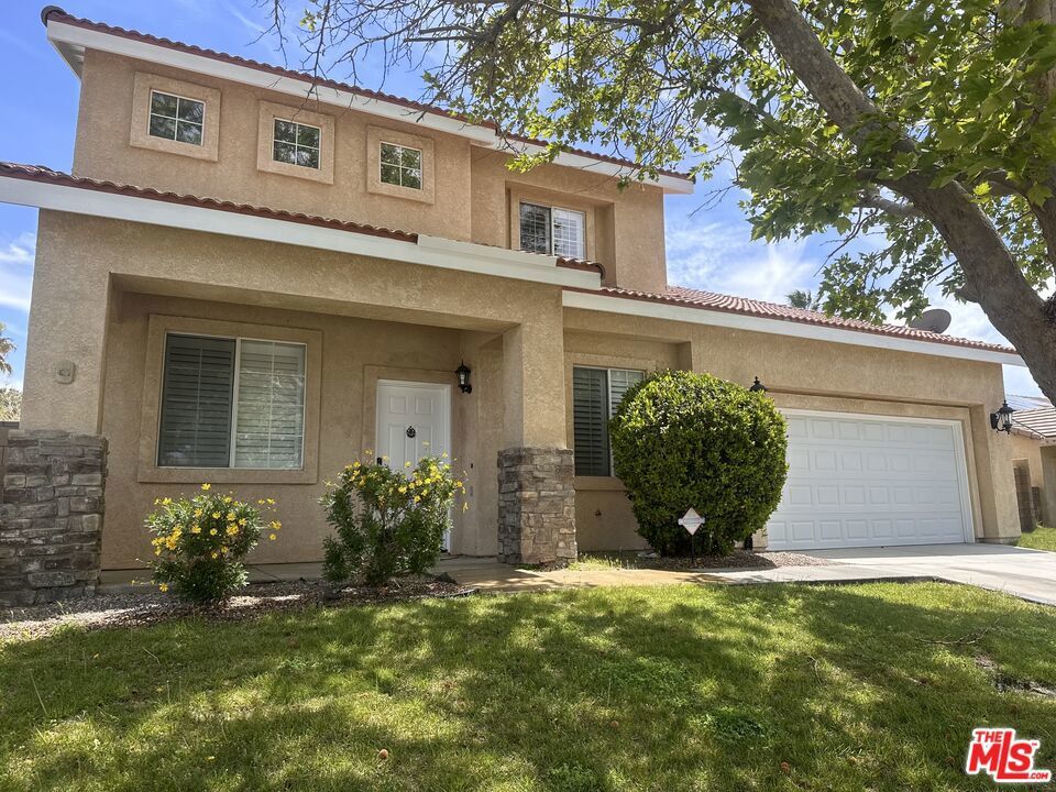 Photo of Listing #25497275