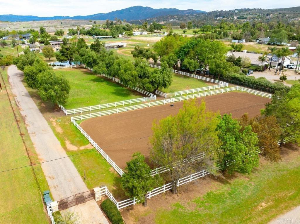 Photo of Listing #PTP2501671